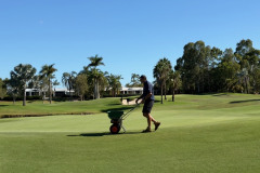 Granular-fertiliser-application-on-The-Palms-golf-course-aprons
