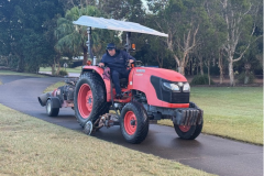 Edging-cart-paths-on-The-Palms-golf-course
