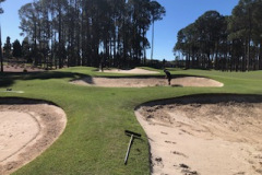 Sand-movement-and-detailing-of-bunkers-on-the-5th-hole-of-The-Pines-golf-course