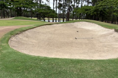 Trim-and-detail-work-on-The-Pines-golf-course-bunkers